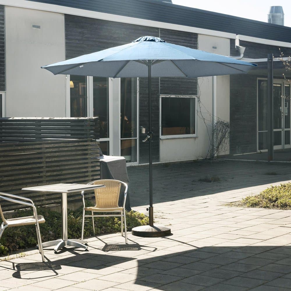 Klassiskt parasoll 3,3m med vev | Inklusive parasollfot | Grå