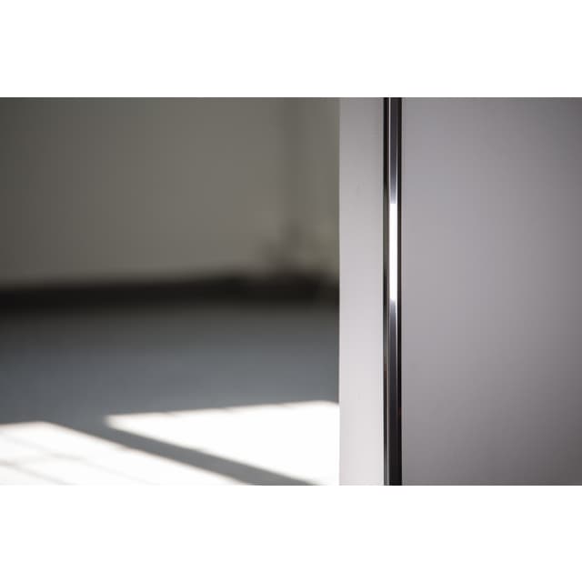 HÖRNSKYDD 25X25 MM ROSTFRI BLANK 150 CM NR 632 | Beijerbygg Byggmaterial