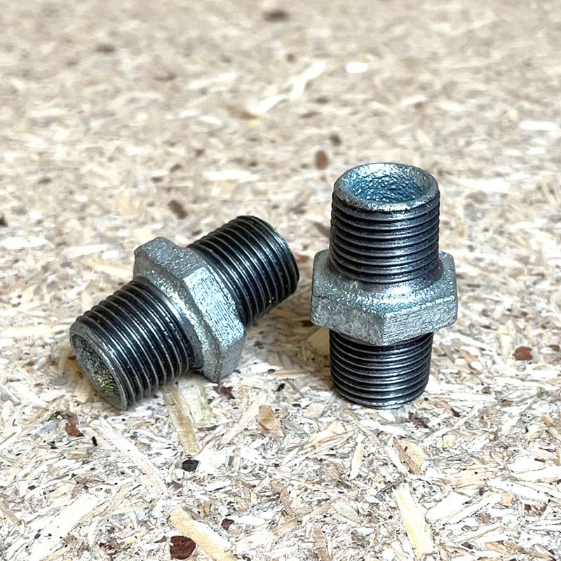 Ihopkoppling till trätunna 2-pack, 20 mm nipplar för att seriekoppla trätunnor med vatten