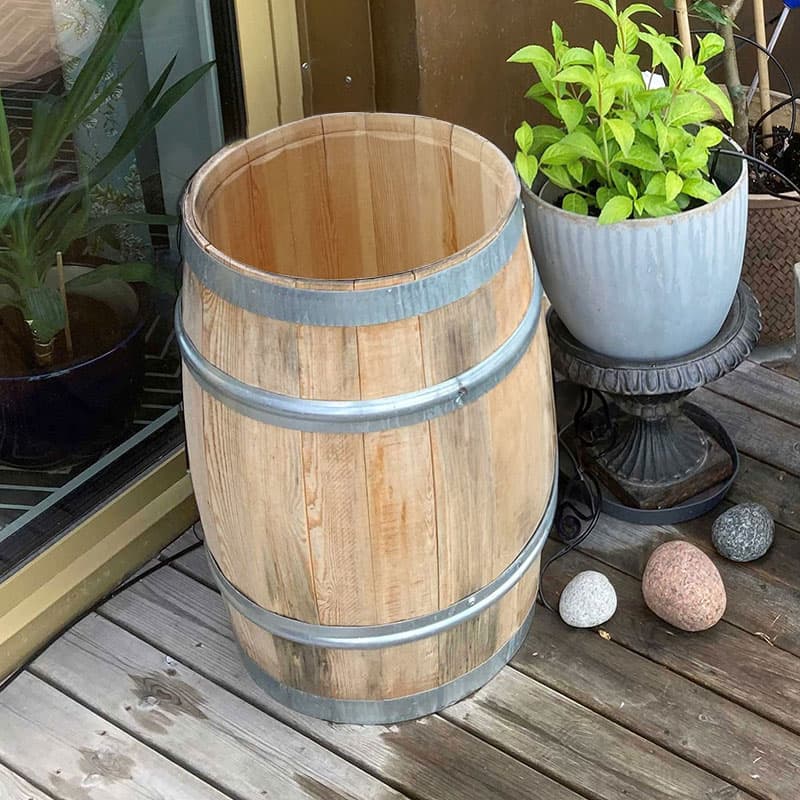 Vattentunna i trä 60 L, hartsrik furutunna ca 60 l för regnvatten i trädgård