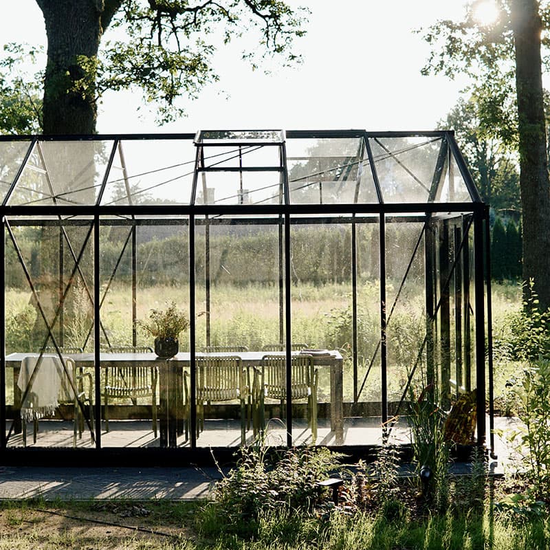 Ventus 10,7 kvm svart, Mellanstort växthus, Skjutdörr, 3 ventilationsfönster