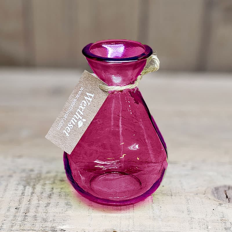 Minivas, cerise, 10x7 cm, Handgjord, Färg: Ceriserosa, Återvunnet glas. För små buketter