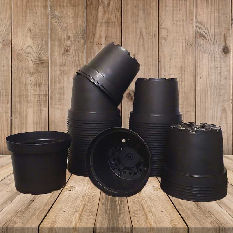 Plastkruka 4 liter, återvunnen plast, 20,5 cm toppdiameter, 16 cm höjd, 70-pack, dränerande botten, hållbar.