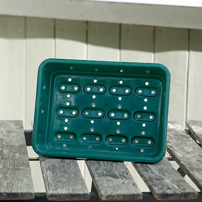 Sålåda liten, grön, 23 x 17 x 6 cm, 1,5 liter, 100% återvunnen plast, 100% återvinningsbar, hål i botten.