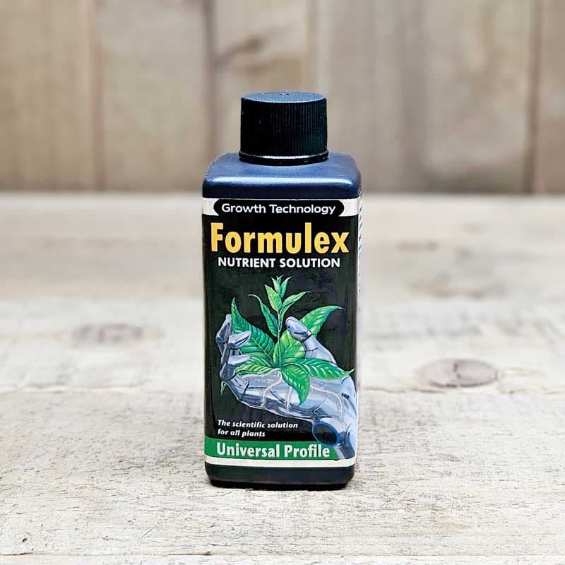 Formulex, 100 ml, koncentrat, vattenlöslig, PK 2,4-0,9-3,4, från småplantstadiet till skörd, allround.