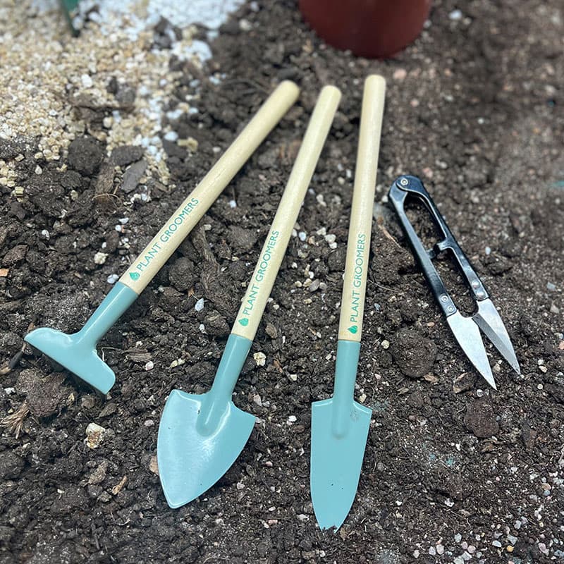 Planteringsset mini, Set med spade, räfsa och minisekatör för omplantering