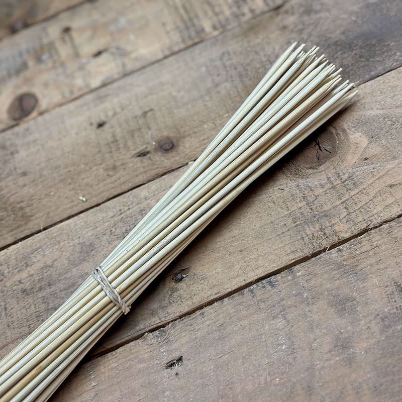 Blompinnar 30 cm, trä, 50-pack, stöd för växter, unga plantor, grönsaker, klättrande växter.