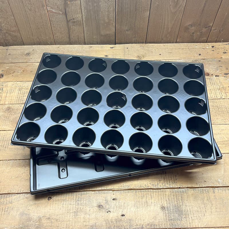 Pluggbrätte 35 celler + bevattningsbricka, 33x51 cm, 100% återvunnet, för grönsaker och blommor.